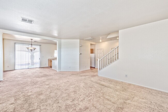 Building Photo - 4222 E Spruce Fern Ln