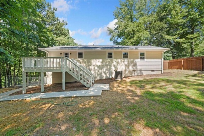 Building Photo - 6147 Allen Ivey Rd