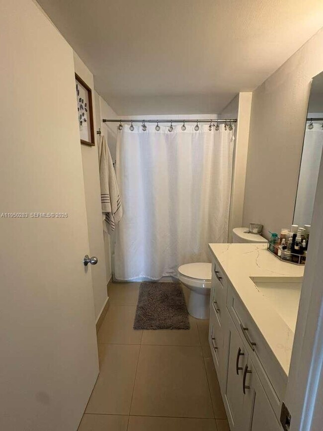 Building Photo - 701 Brickell Key Blvd