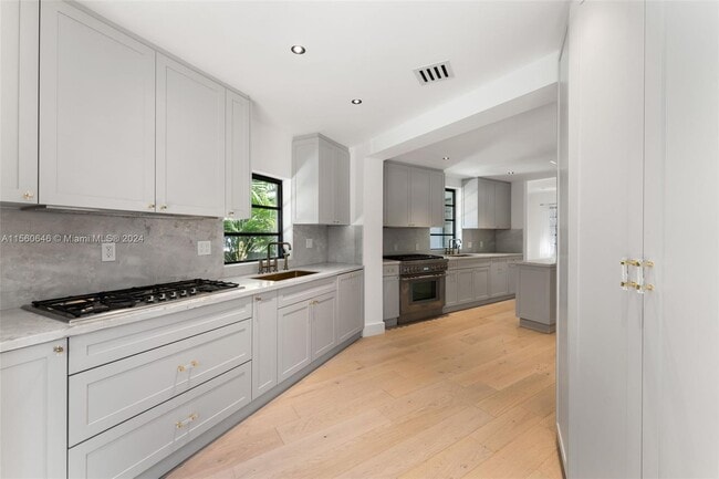 Building Photo - 4444 Adams Ave