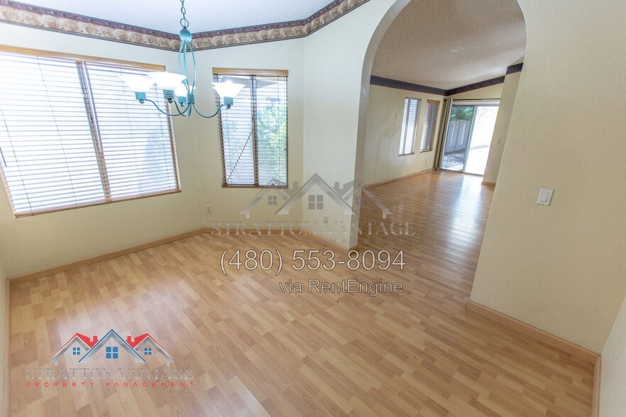 Building Photo - 15006 N 85th Dr