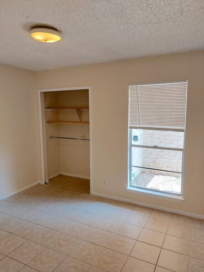 Building Photo - Alnwick Duplex #1