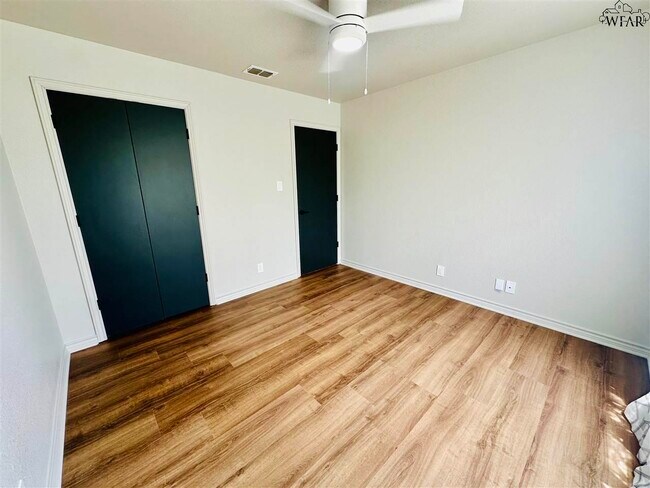Building Photo - 153 Kinta Trail