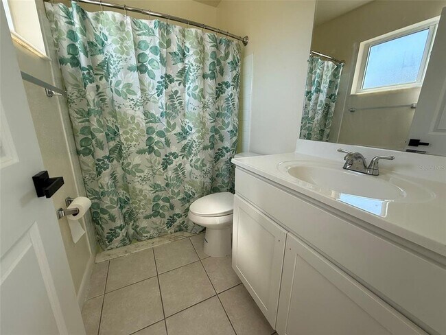 Building Photo - 3236 Montclair Cir