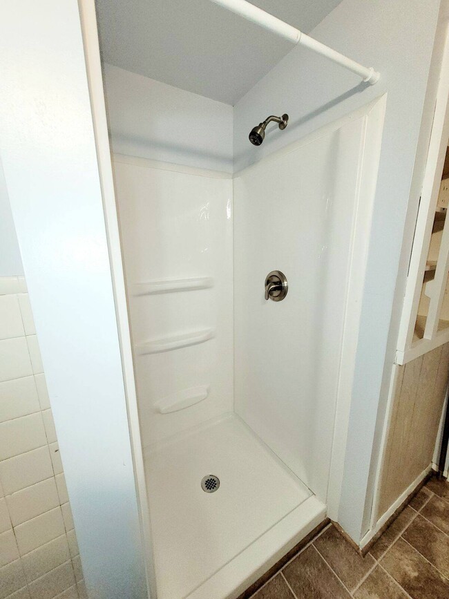 Building Photo - 103 W 1st Ave