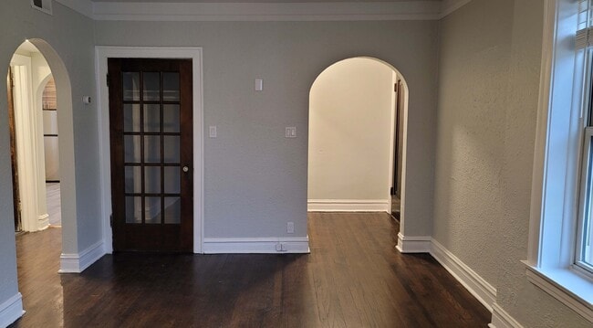 Building Photo - 6673 N Olympia Ave