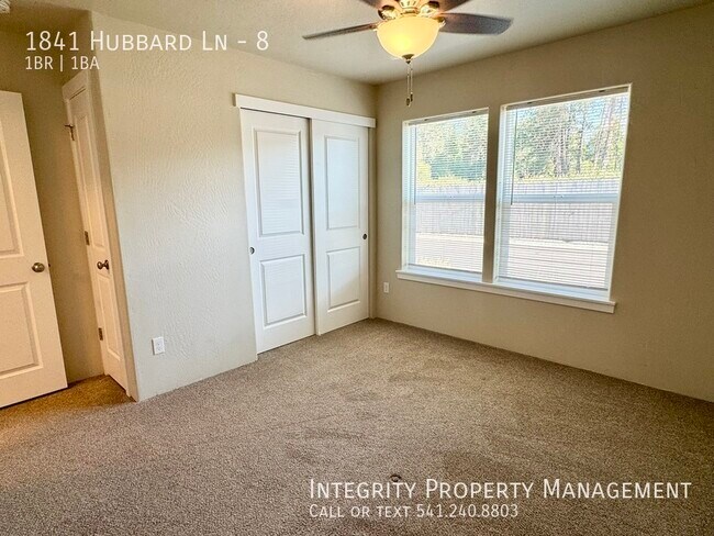 Building Photo - 1841 Hubbard Ln