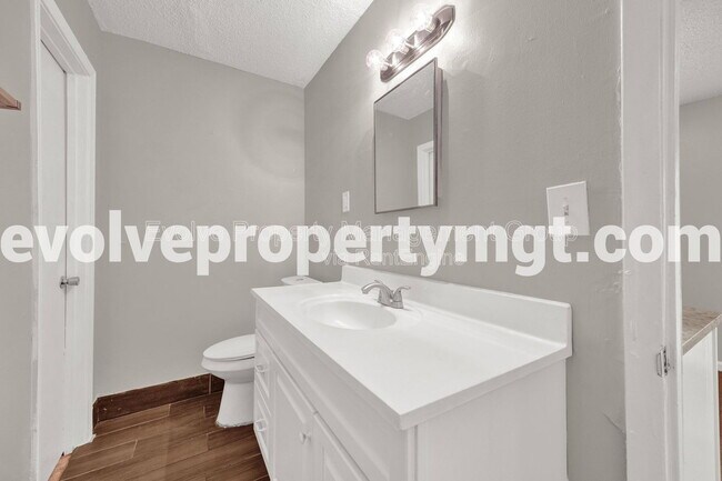 Building Photo - 3434 Pruett Ct