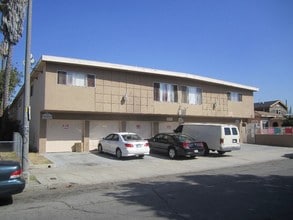 Building Photo - LB0035