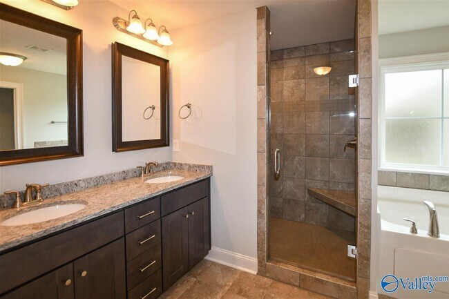 Building Photo - 113 Gary Allen Blvd