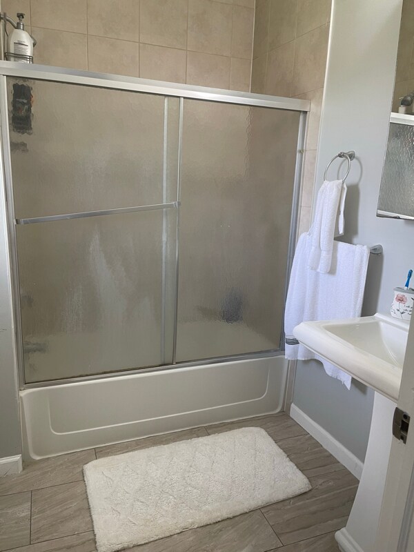 Building Photo - 218 Hopkins Ave