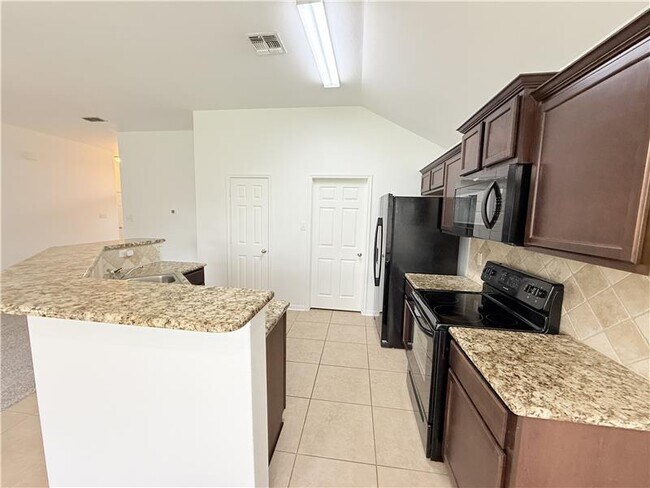 Building Photo - 531 Parkfield Ln