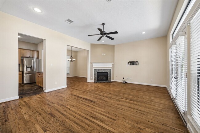 Building Photo - 5811 Maxie St