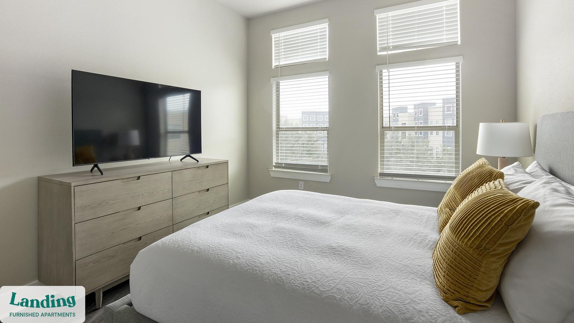 Building Photo - 18101 Point Lookout Dr