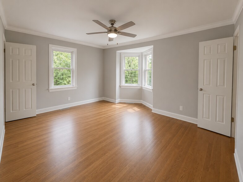 Building Photo - 1064 E Linden Ave
