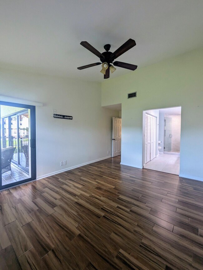 Building Photo - 12676 Shoreline Dr
