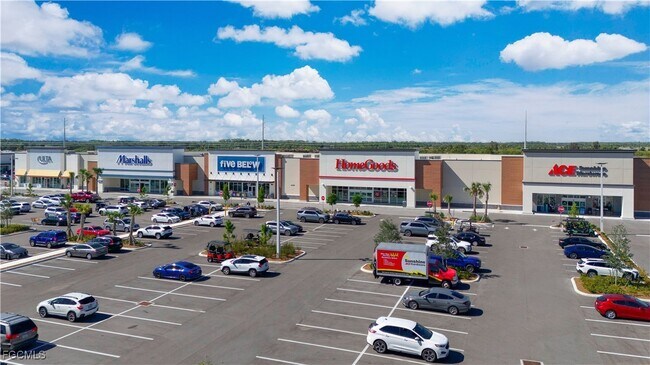 Building Photo - 42428 Cascade Dr