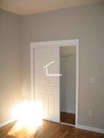 Building Photo - 47 Allston St