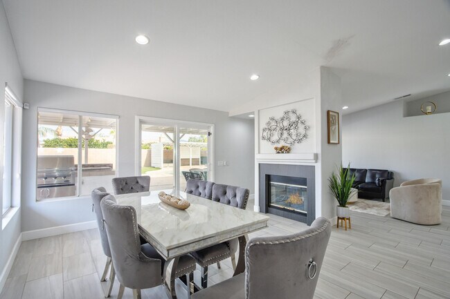 Building Photo - 81358 Avenida Blanca