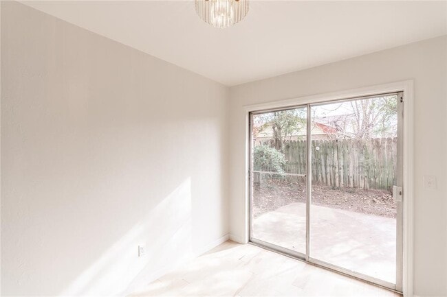 Building Photo - 5124 NW 19th Terrace