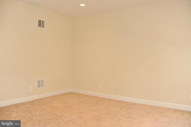 Building Photo - 2492 Terra Cotta Cir