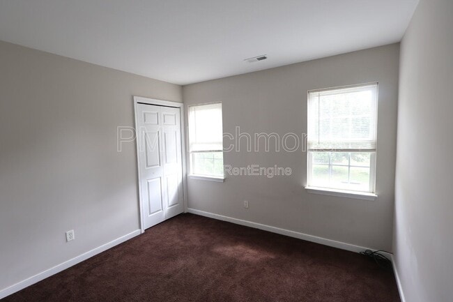 Building Photo - 9824 Willow Glen Ct