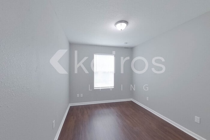 Building Photo - 1319 Mull St