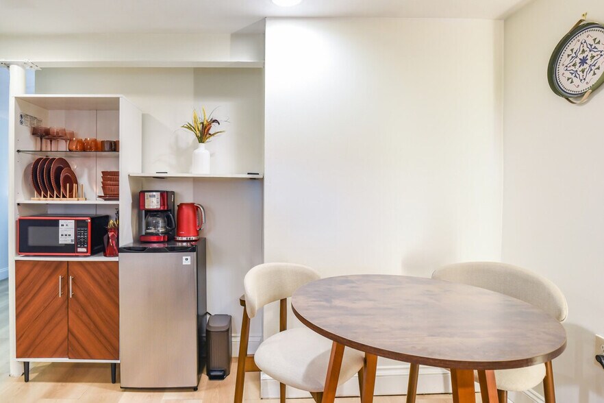 Building Photo - 4203 73rd Ave