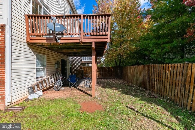 Building Photo - 8265 Glade Bank Dr