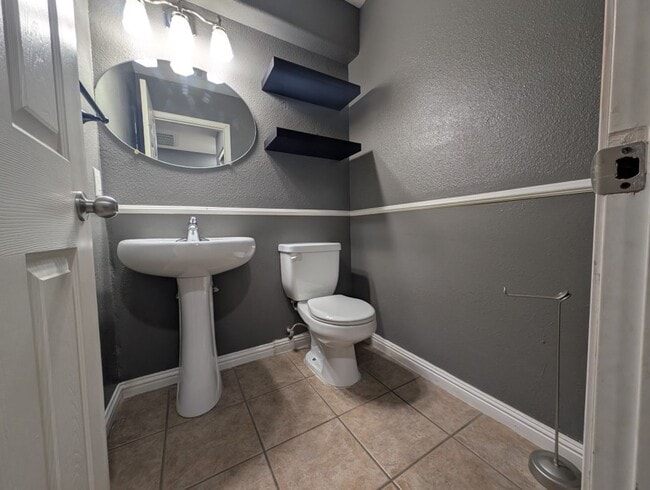 Building Photo - 9121 Spoonbill Ridge Pl