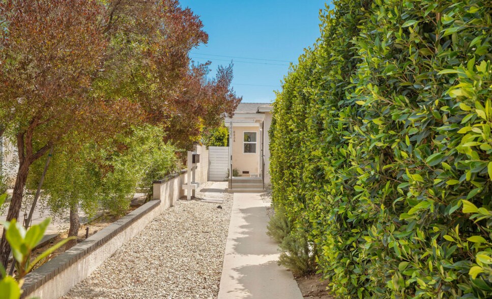 Building Photo - 8434 Wiley Post Ave