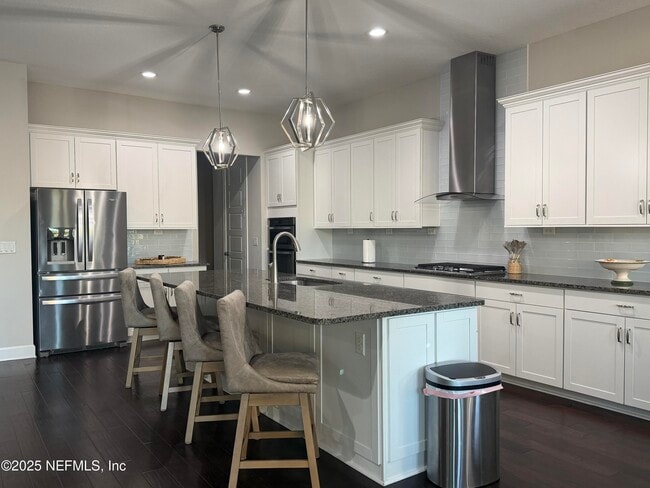 Building Photo - 168 Bronson Pkwy