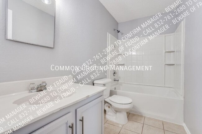 Building Photo - 615 Ragwood Rd