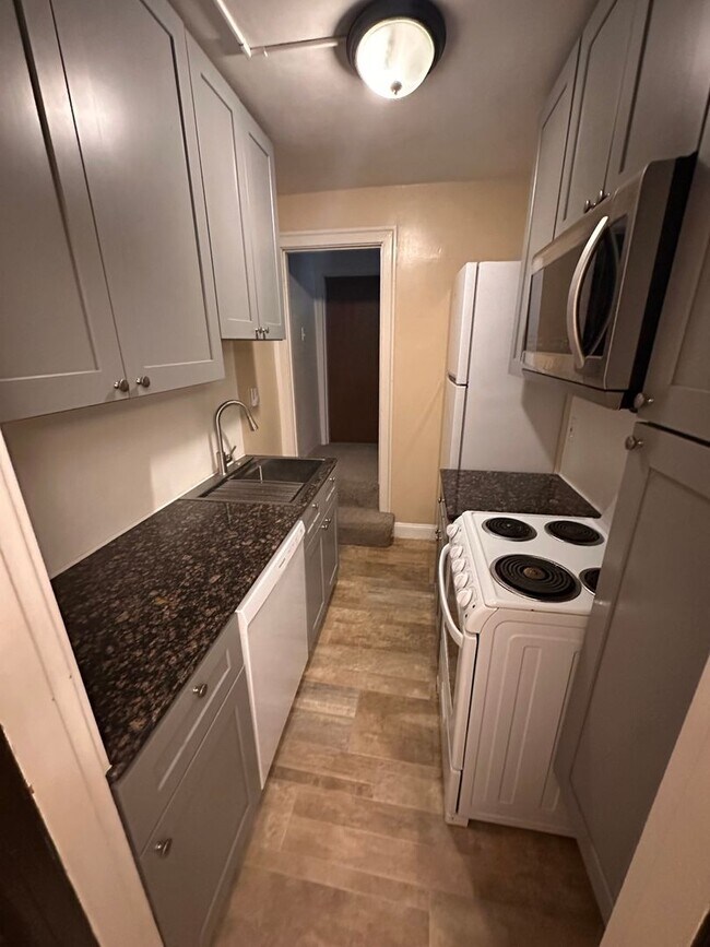 Building Photo - Bungay 22nd Ave Apartments - UW