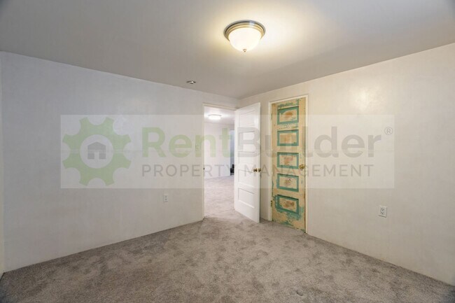 Building Photo - CALL US TODAY AT (505) 892-4400 TO SCHEDULE A CONVENIENT SHOWING