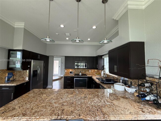 Building Photo - 1070 Capistrano