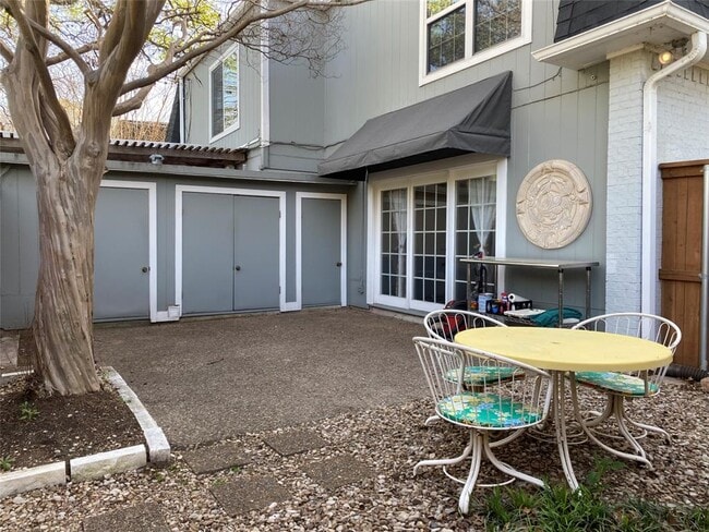 Building Photo - 6103 Bullard Dr