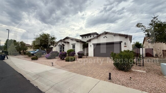 Primary Photo - 5284 S Joshua Tree Ln