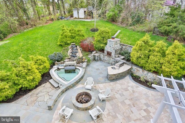 Building Photo - 6329 Linway Terrace