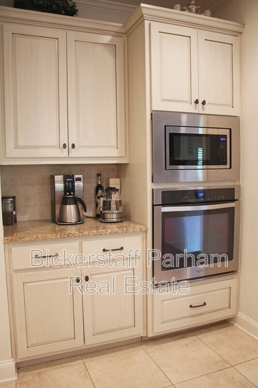 Building Photo - 7165 Bridgemill Dr
