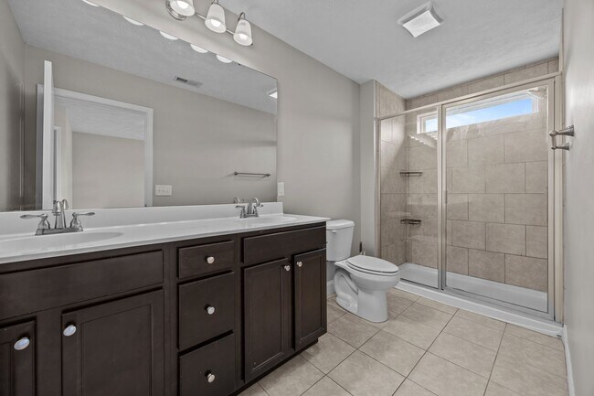 Building Photo - 123 Lightwater Dr