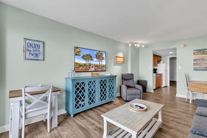 Building Photo - 2001 S Ocean Blvd