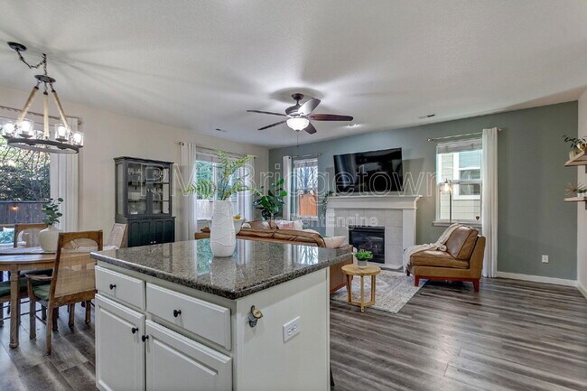 Building Photo - 21724 SW Vintner Ln