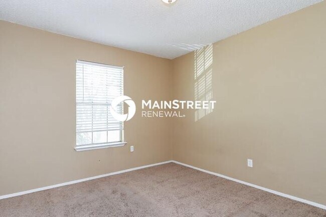 Building Photo - 3 Bedroom Pet-Friendly Home in Grand Prair...