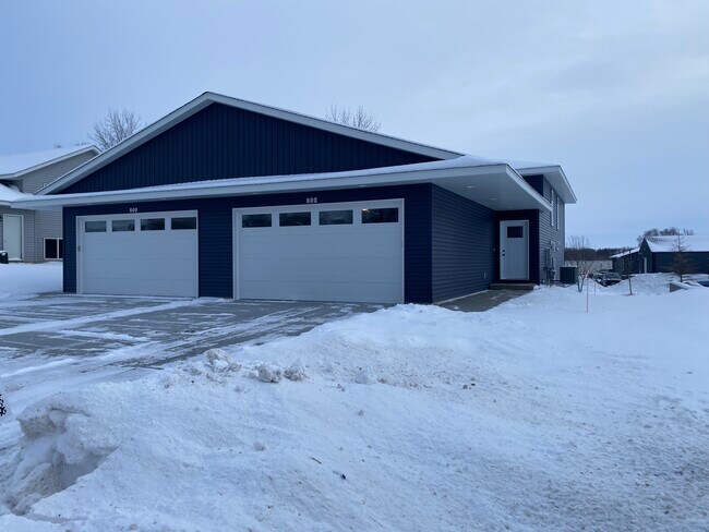 Building Photo - 800 Texas Ave NW