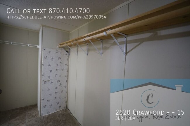 Building Photo - 2620 Crawford Dr