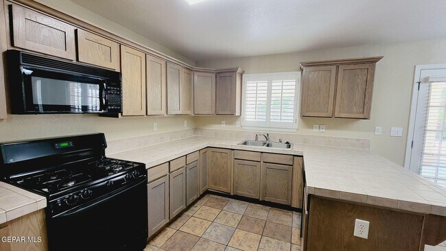 Building Photo - 6329 Franklin Ridge Dr