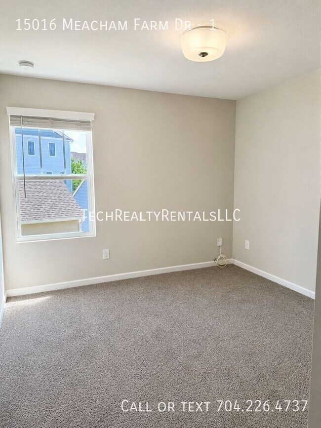 Building Photo - 15016 Meacham Farm Dr