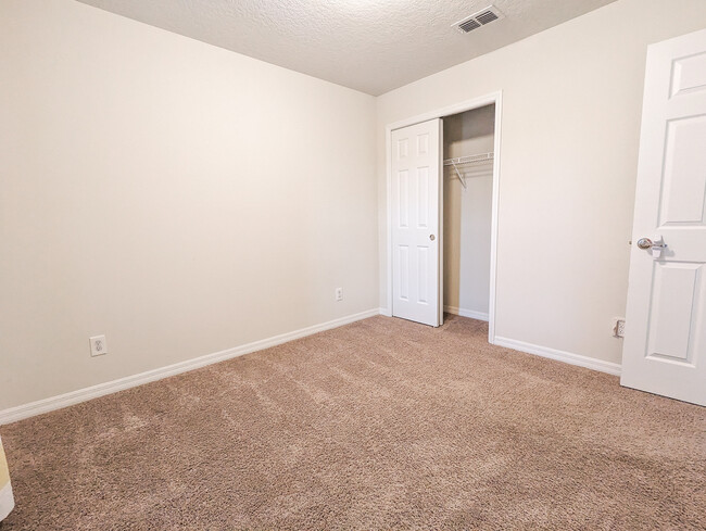 Bedroom 3 - 7001 Butterfly Ct