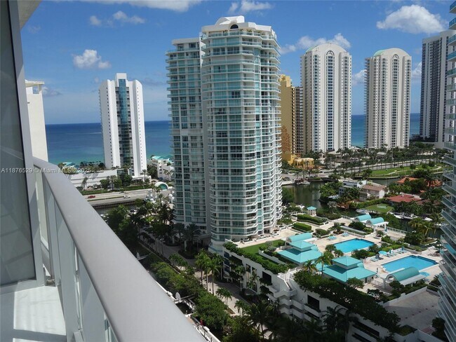 Building Photo - 300 Sunny Isles Blvd